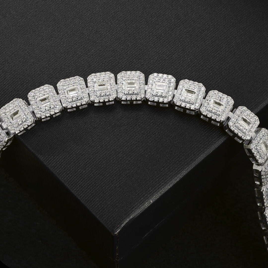 Maison Royale Chain