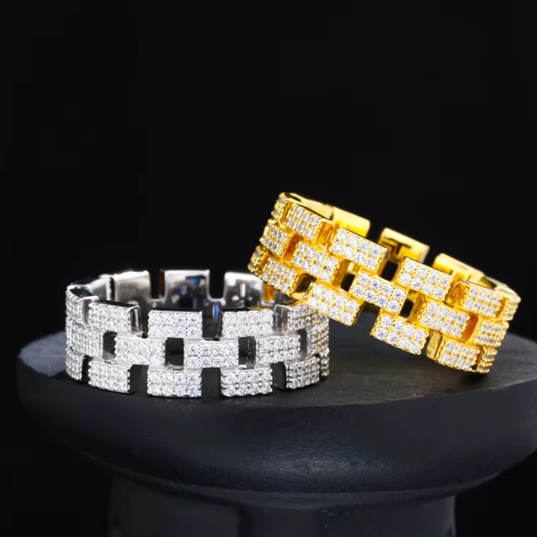 Le Bastion Pavé Ring