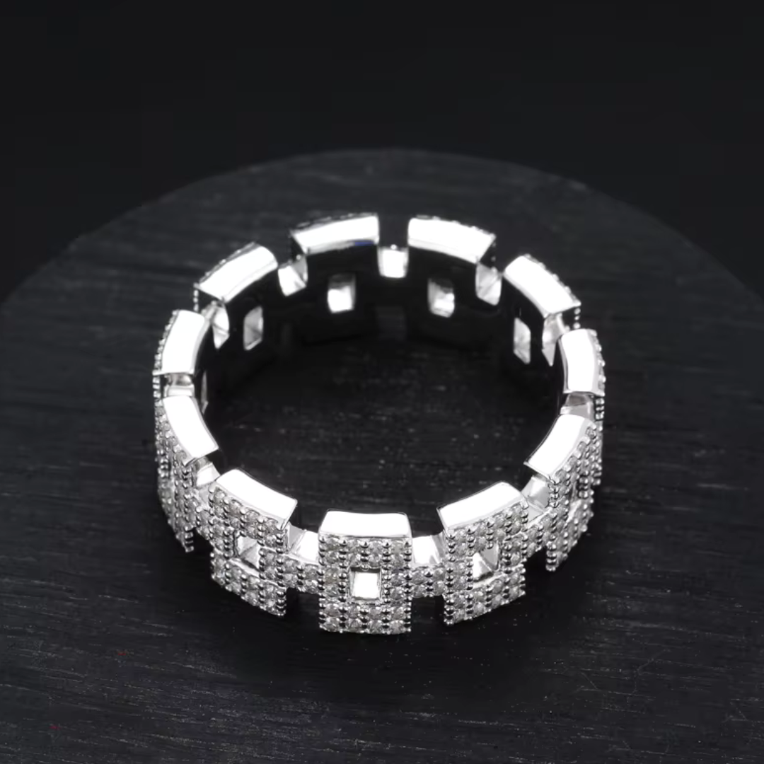 Le Bastion Pavé Ring