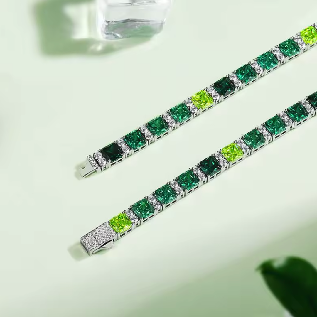 Océan Émeraude chain