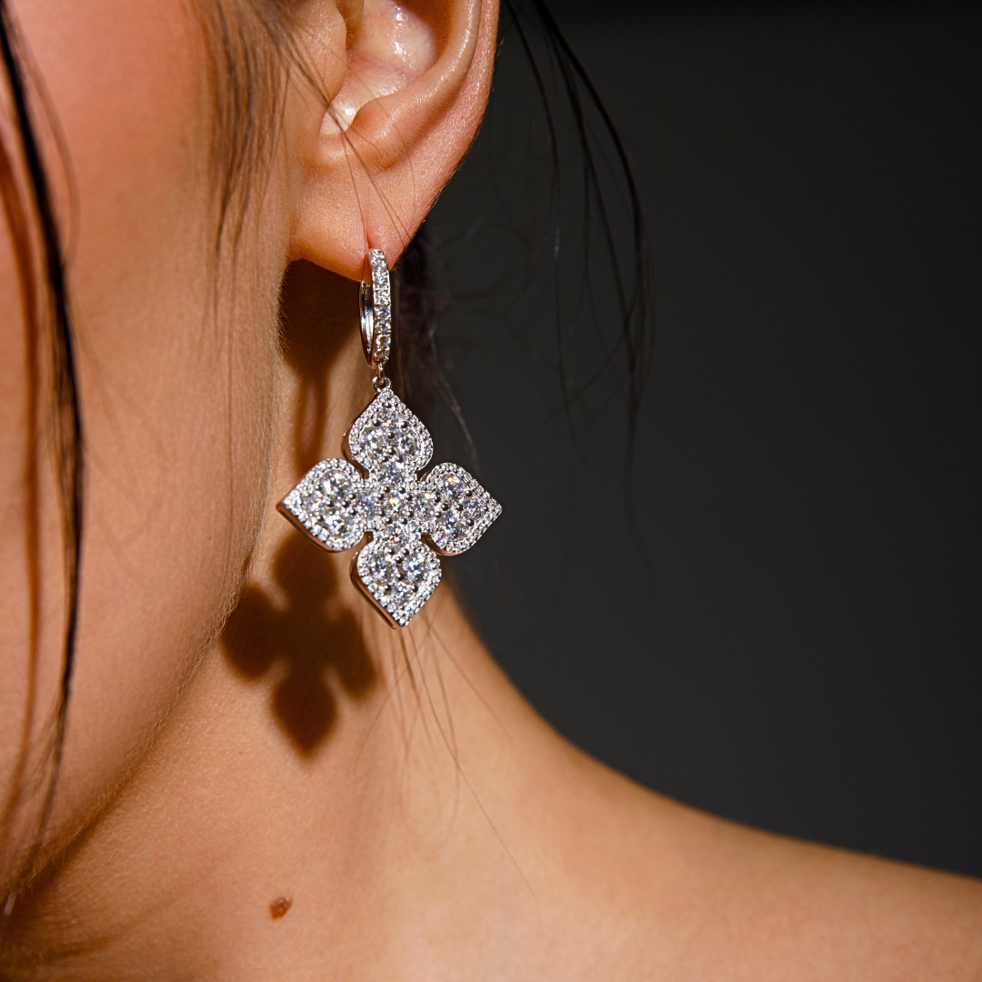 Les Grandes Fleurs Earrings