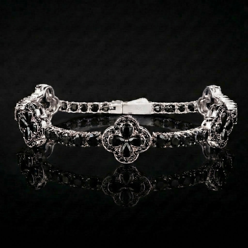 Maison Clover Noir Suprême Bracelet