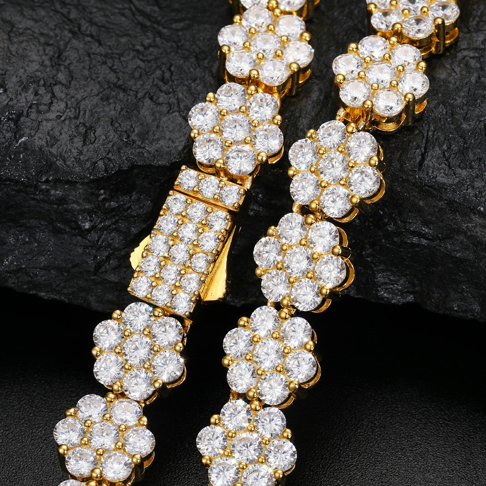 MOISSANITE CLUSTER FLOWER BRACELET - WHITE GOLD 9MM
