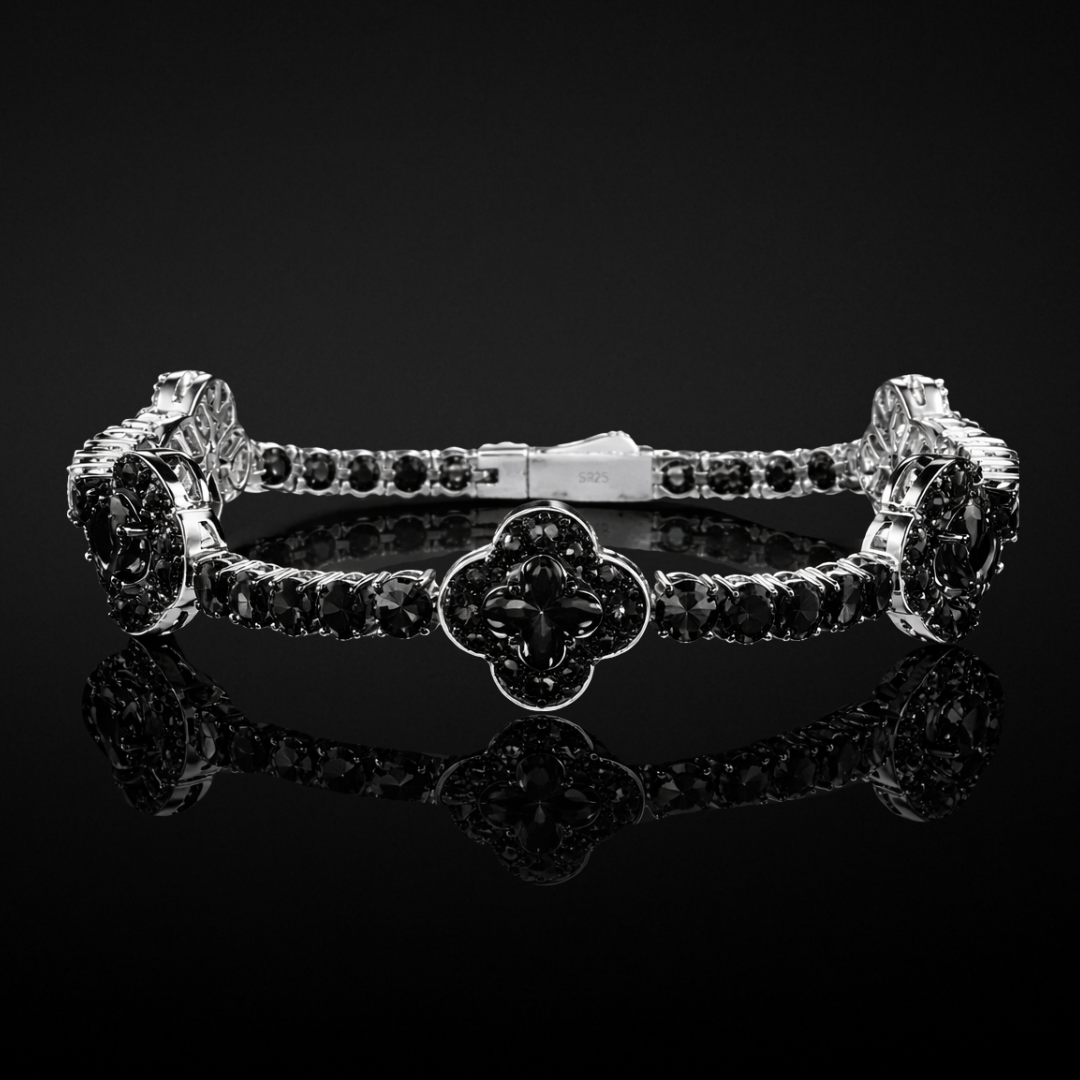 Maison Clover Noir Suprême Bracelet