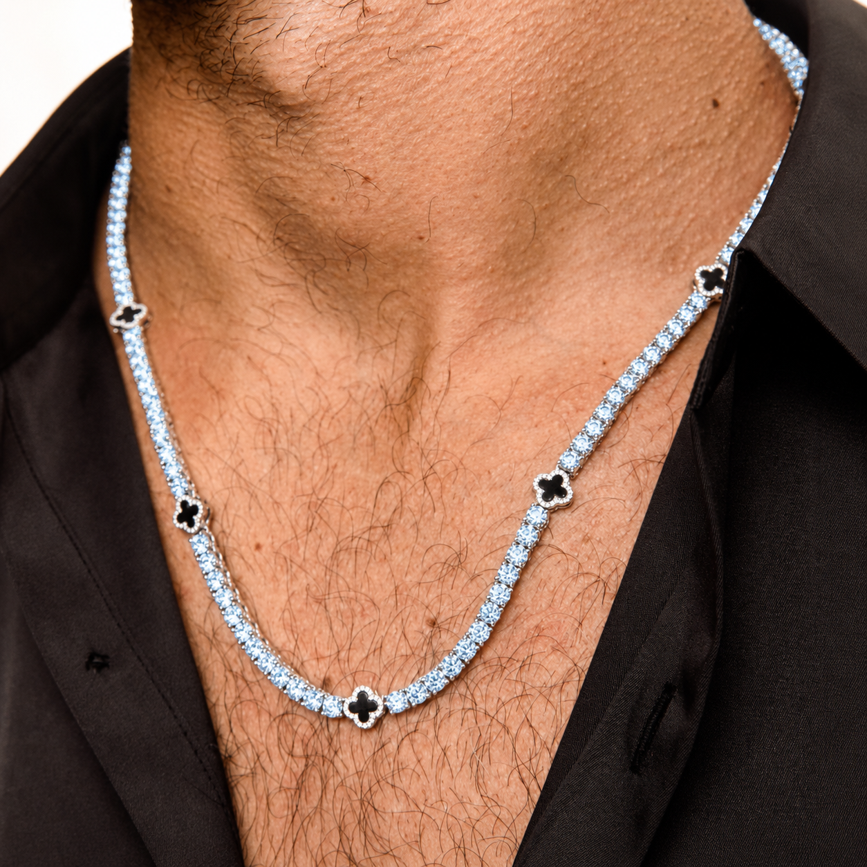 Clover Bleu Chain