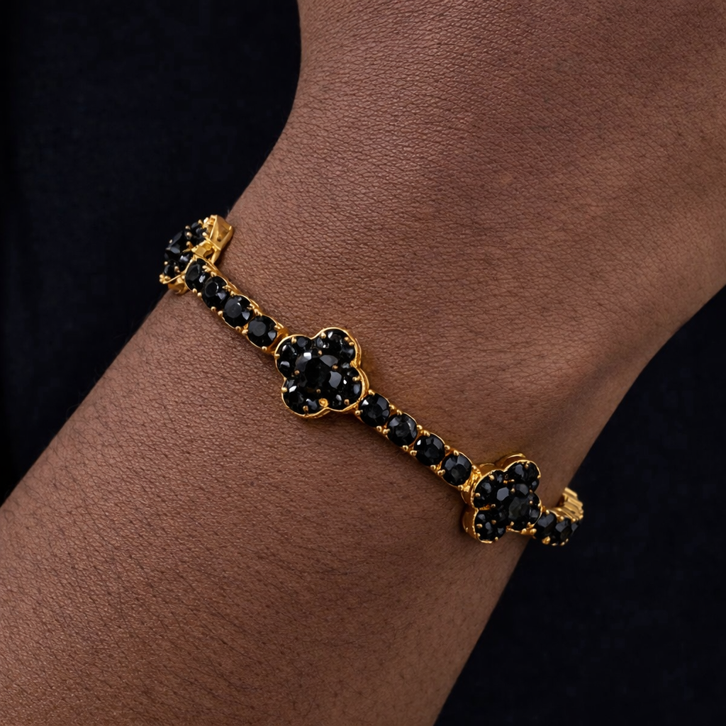 Maison Clover Noir Suprême Bracelet