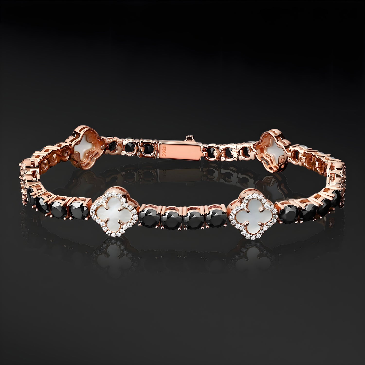 ROSÉ CLOVER BRACELET