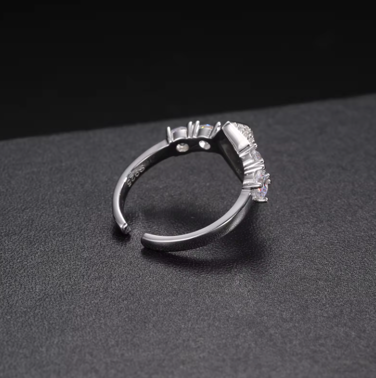 MOISSANITE PANTHER RING - WHITE GOLD - Sant Leclère