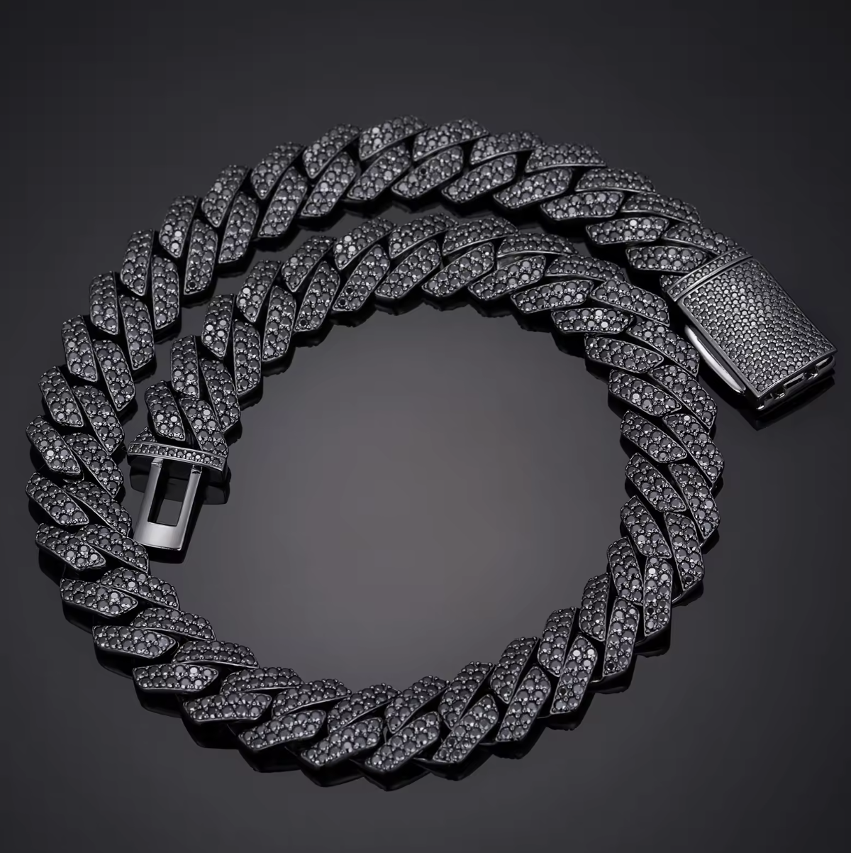 BLACK MOISSANITE DIAMOND CUBAN LINK CHAIN - Sant Leclère