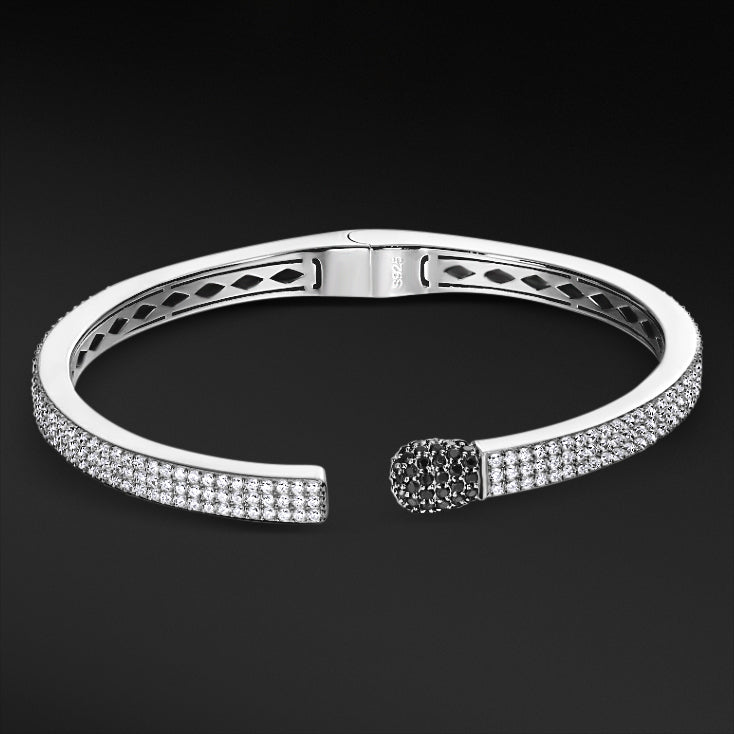 MOISSANITE CUFF FLAME BANGLE - 5MM WHITE GOLD - Sant Leclère
