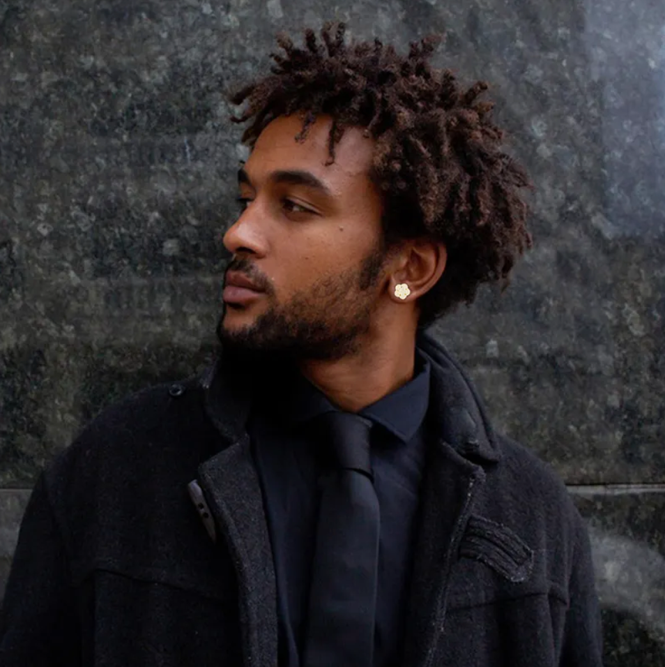 MOISSANITE LOTUS STUD EARRINGS - WHITE GOLD - Sant Leclère