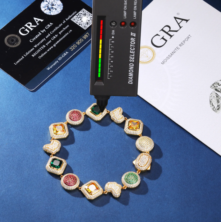 MOISSANITE GEMSTONE AFRICA BRACELET - WHITE GOLD 14MM - Sant Leclère