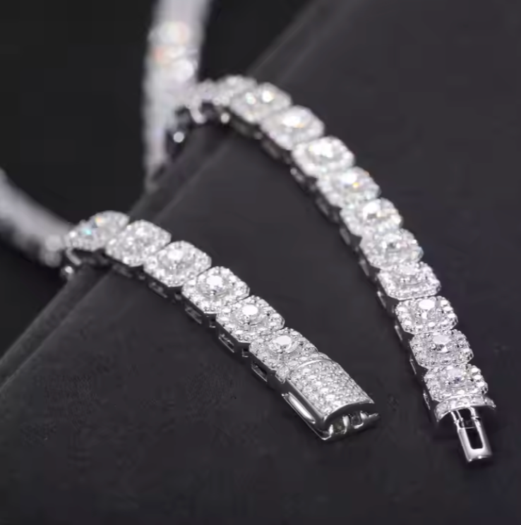 MOISSANITE PRISMATIC LINK BRACELET