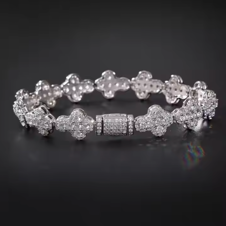 MOISSANITE CLOVER CROSS BRACELET