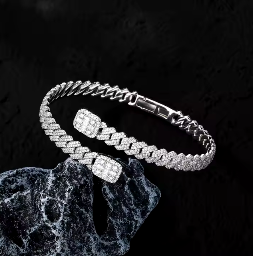 MOISSANITE BAGUETTE CUBAN BANGLE