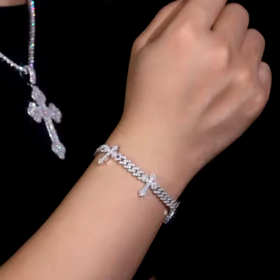 MOISSANITE CUBAN CROSS BRACELET