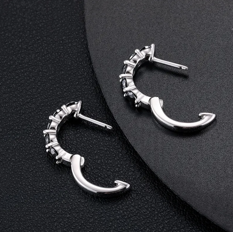 BLACK MOISSANITE CUFF HOOP EARRINGS - WHITE GOLD - Sant Leclère