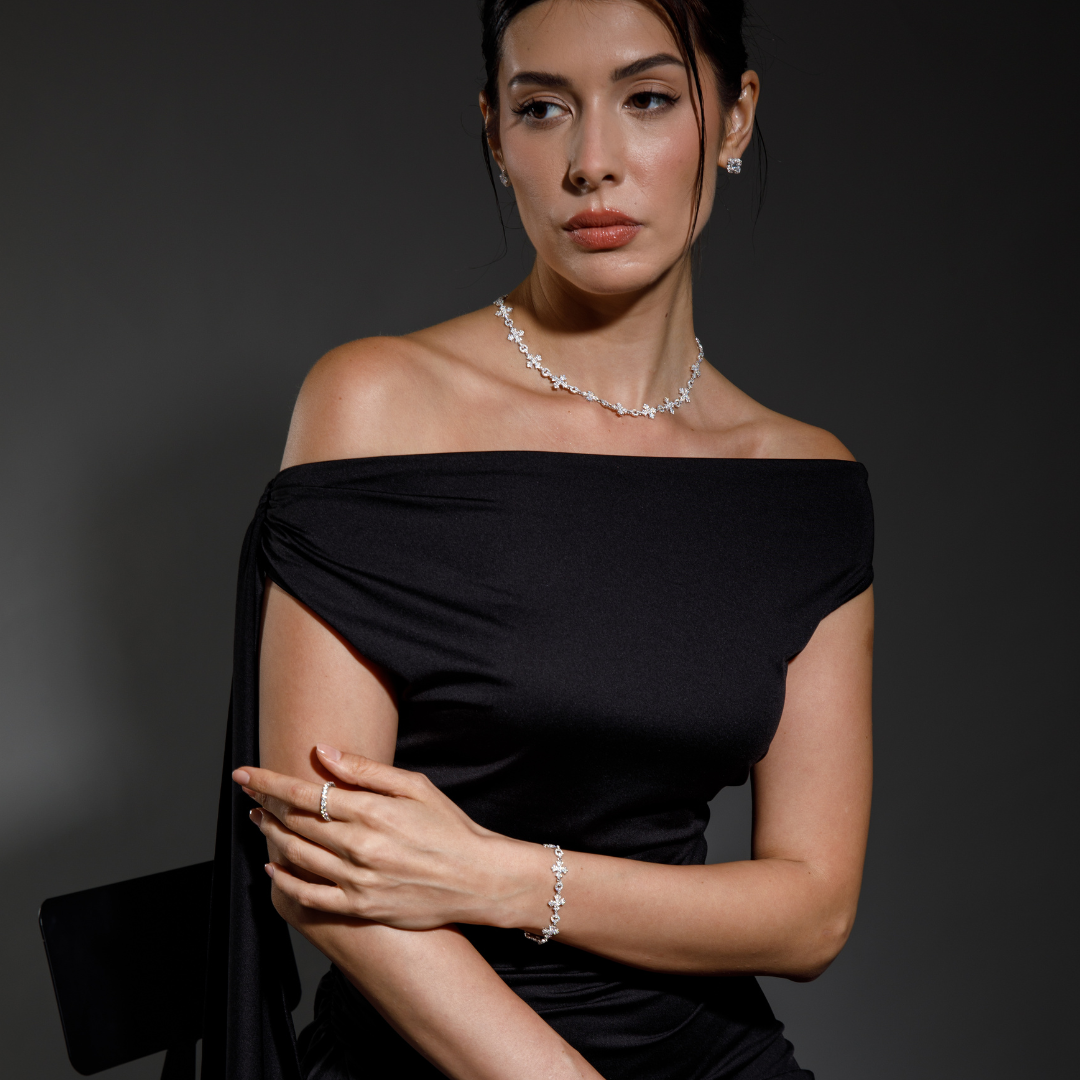 La Croix Lumière Chain