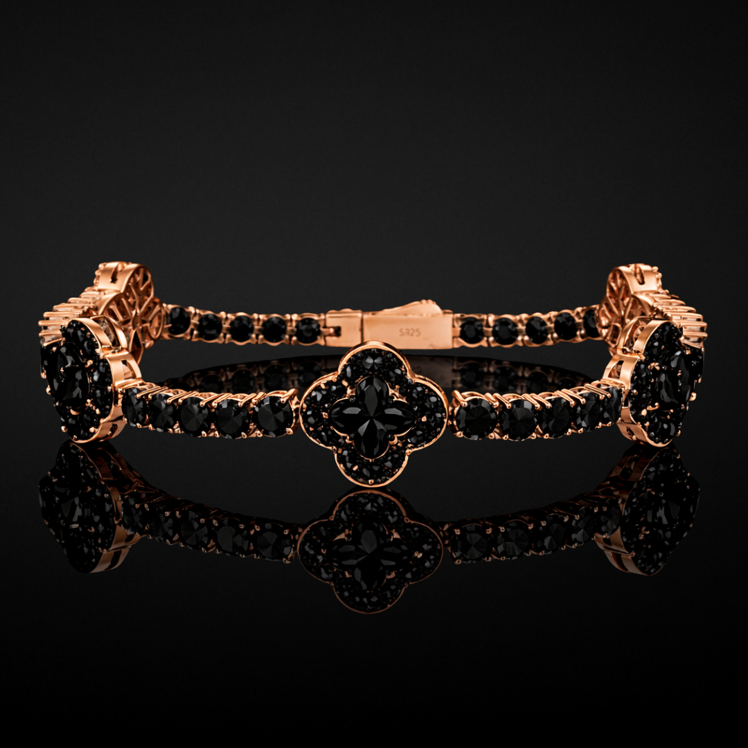 Maison Clover Noir Suprême Bracelet