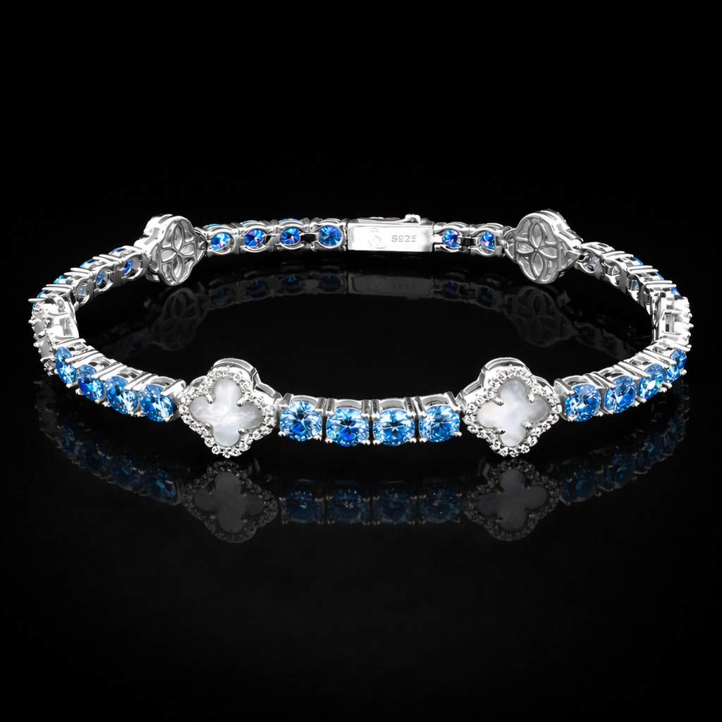 Arctic Bleu Motif Bracelet
