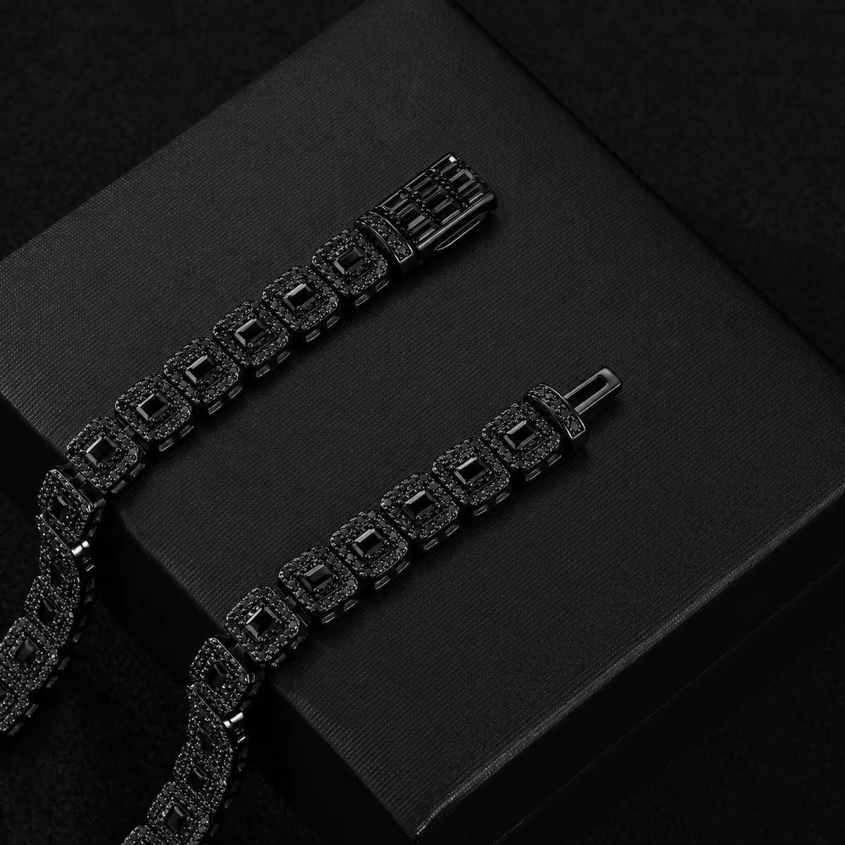 Maison Royale Noir Bracelet