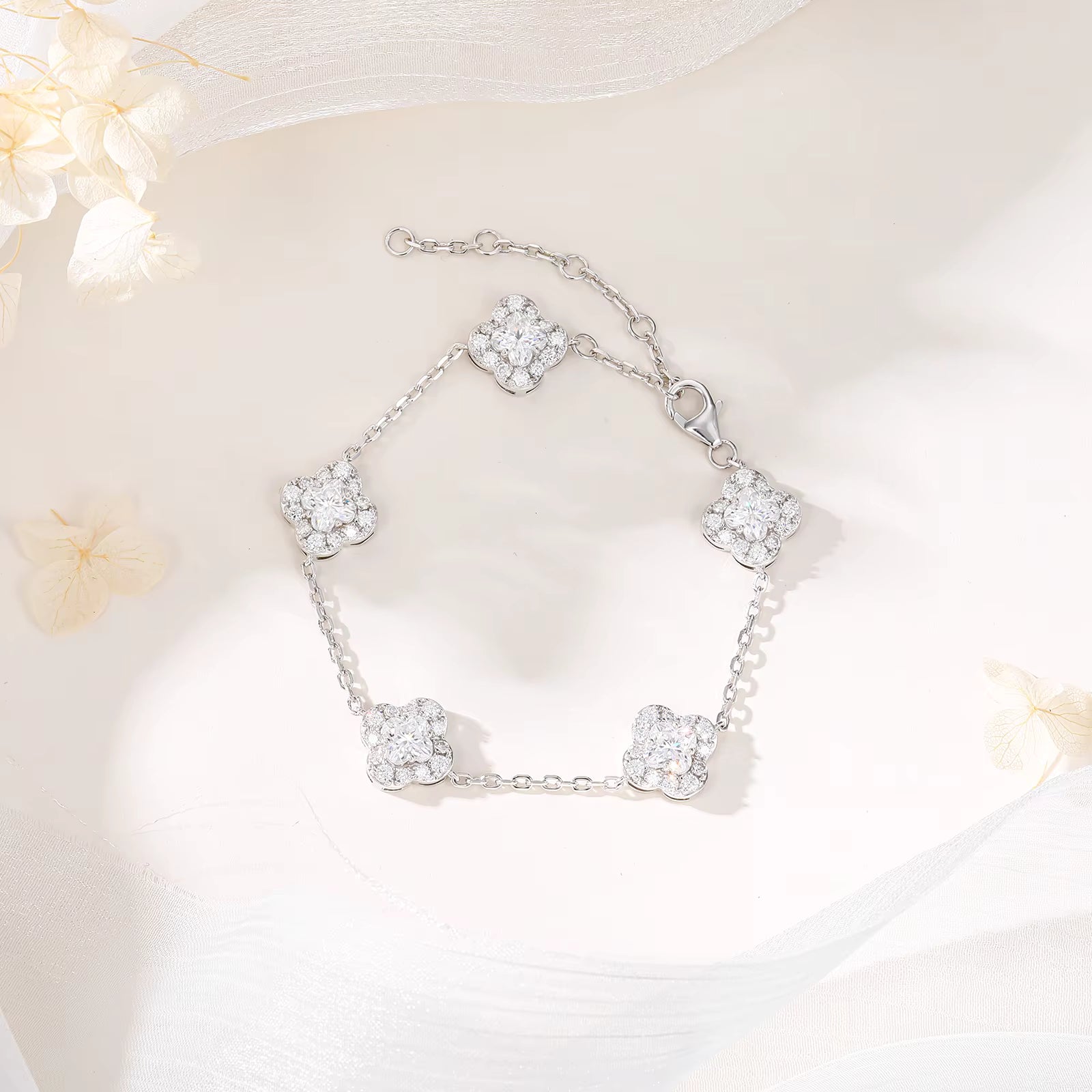Maison Clover Suprême Fine Bracelet