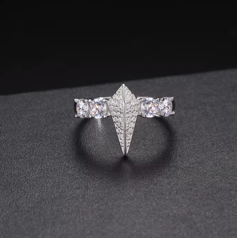 MOISSANITE PANTHER RING - WHITE GOLD