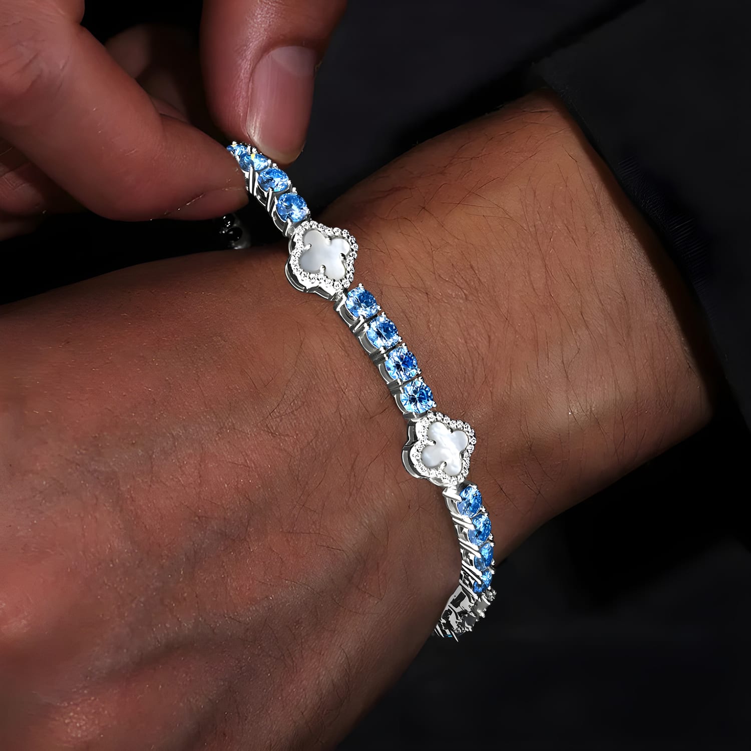 ARTIC BLEU MOTIF BRACELET