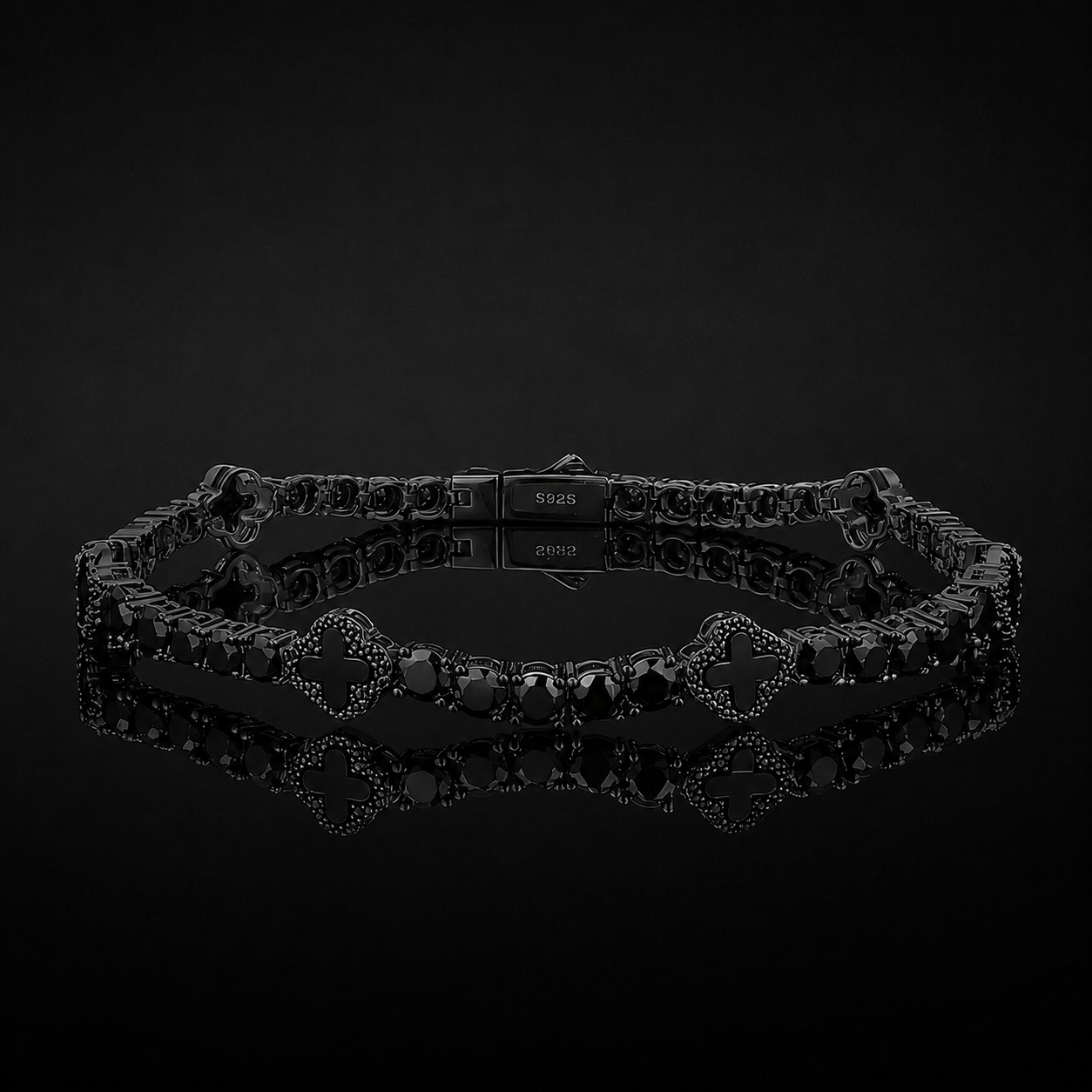 Clover Noir – Édition Black